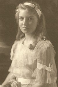 Black and white portait of Gertrude Kistler